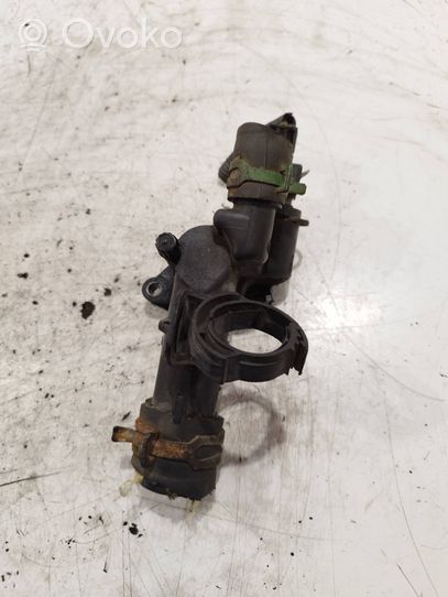 Nissan Qashqai Obudowa termostatu 558751