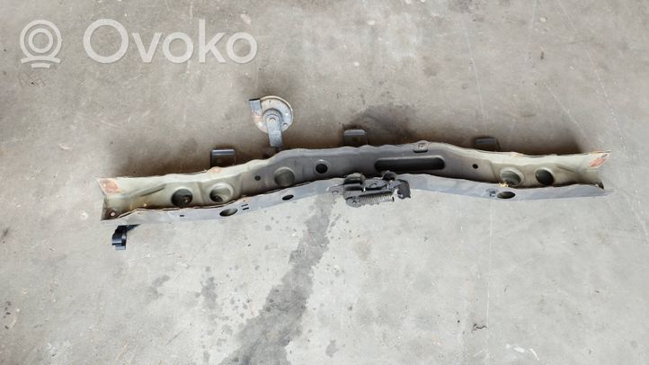 Toyota Auris 150 Radiatoru paneļa augšējā daļa (televizors) 