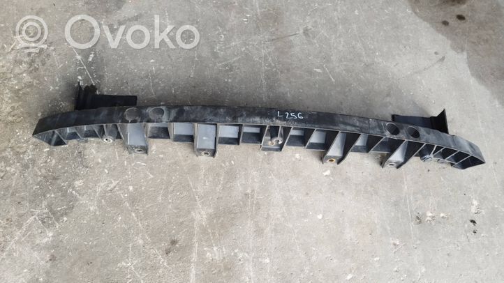 Subaru Legacy Staffa di rinforzo montaggio del paraurti anteriore 57707ag080