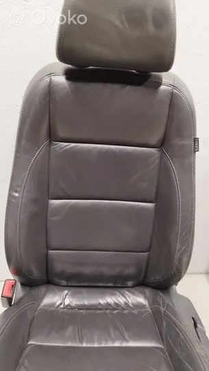 Volkswagen Touran I Juego del asiento 