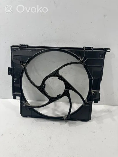 BMW 3 F30 F35 F31 Convogliatore ventilatore raffreddamento del radiatore 15272311