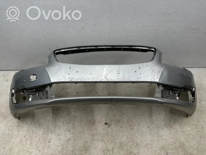 Volvo V70 Zderzak przedni 