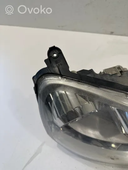 Opel Corsa C Lampa przednia 13237262