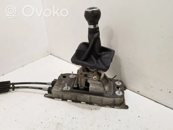 Volkswagen PASSAT B7 Gear selector/shifter (interior) 3c0711049ae