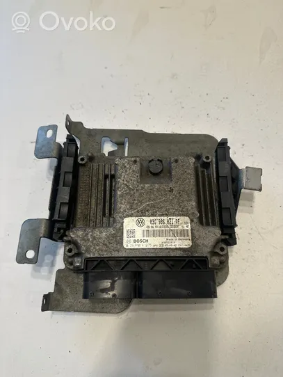 Volkswagen Caddy Calculateur moteur ECU 03G906021PF