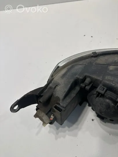 Peugeot 406 Lampa przednia 0301175002