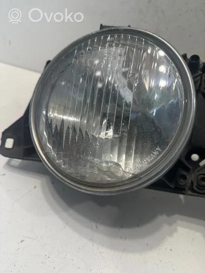 BMW 7 E32 Lampa przednia 