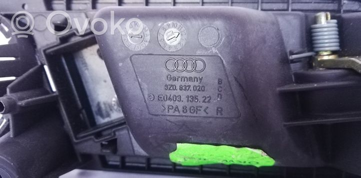 Audi A2 Priekinė atidarymo rankenėlė vidinė 8Z0837020