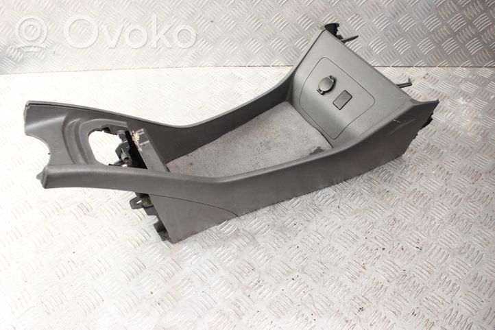 Toyota Prius (XW30) Consolle centrale 5881047010