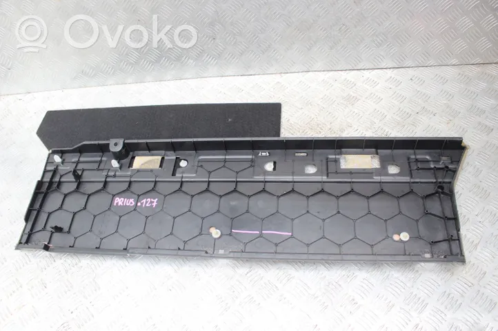 Toyota Prius (XW30) Wykładzina podłogowa bagażnika 5841547030