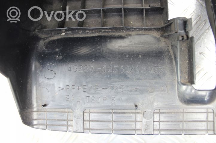 Toyota Prius (XW30) Ohjauspyörän pylvään verhoilu 4528712560