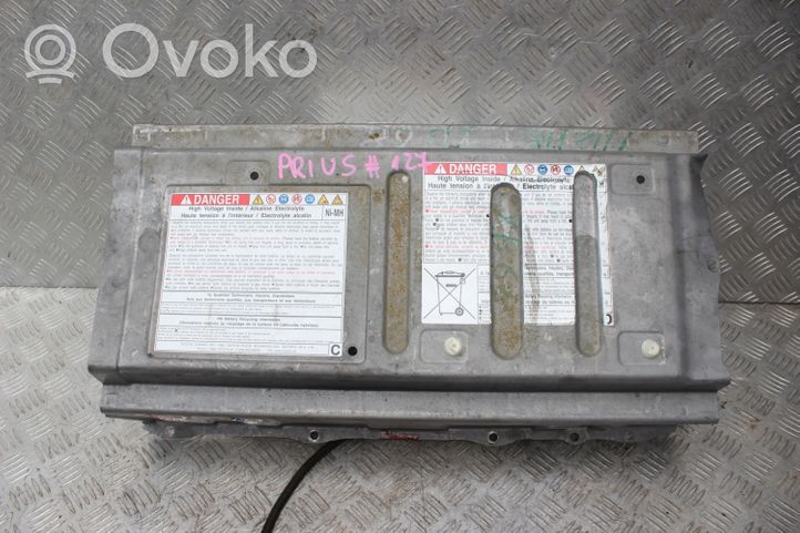 Toyota Prius (XW30) Akkulaatikon alustan kansi G951076010