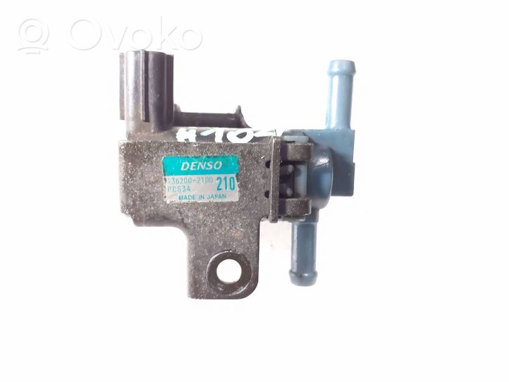 Honda Legend III KA9 Vacuum valve 1362002100