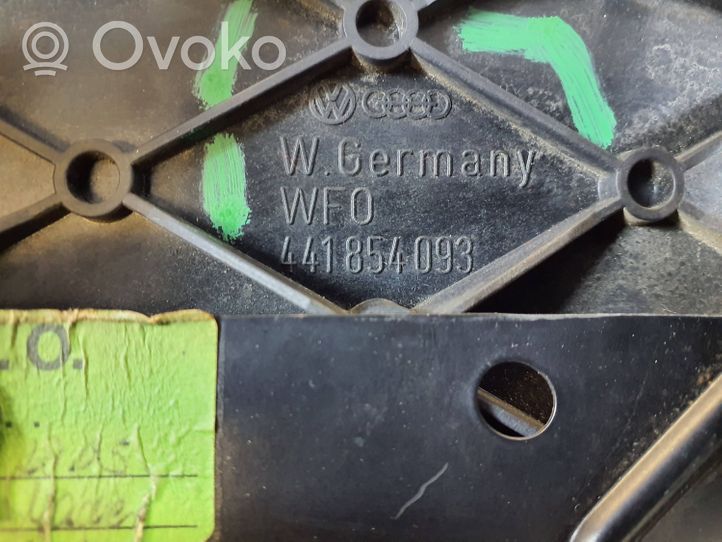 Audi V8 Schowek deski rozdzielczej 441854093