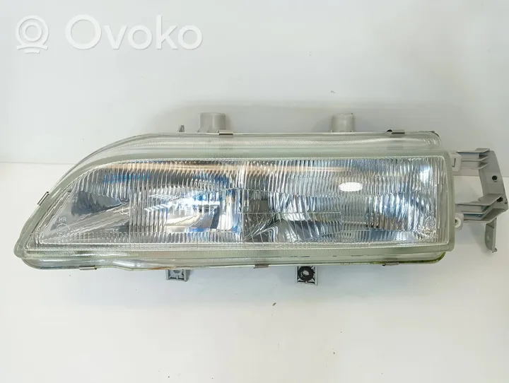 Honda Legend Lampa przednia 02462