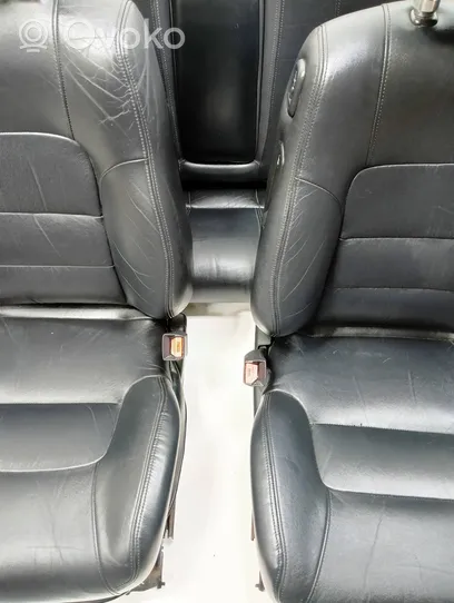 Honda Legend Istuimien ja ovien verhoilusarja 