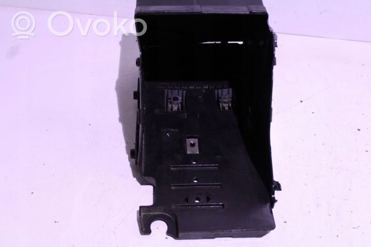 Ford Mondeo MK IV Ящик аккумулятора 6G9110723A