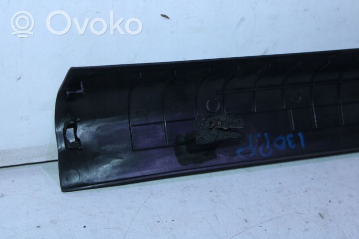 Hyundai i30 Front sill trim cover 85880A6000