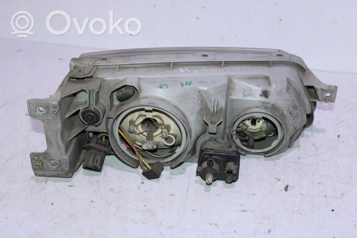 Toyota Hiace (H100) Lampy przednie / Komplet 