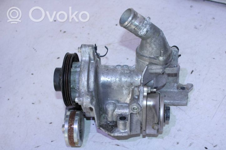 Toyota RAV 4 (XA40) Pompa wody 2241000432