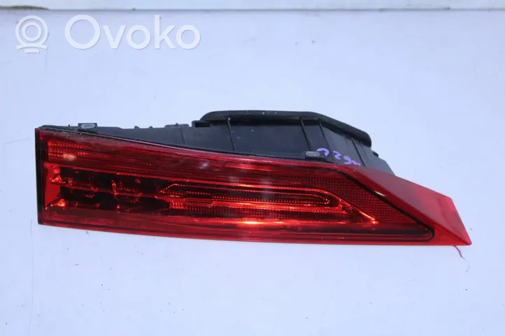 Volvo XC60 Lampy tylnej klapy bagażnika 31446620