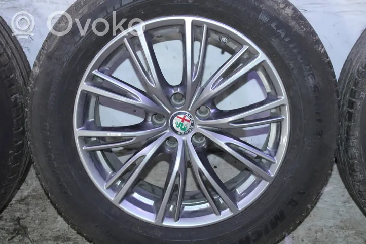 Alfa Romeo Stelvio R18 alloy rim 