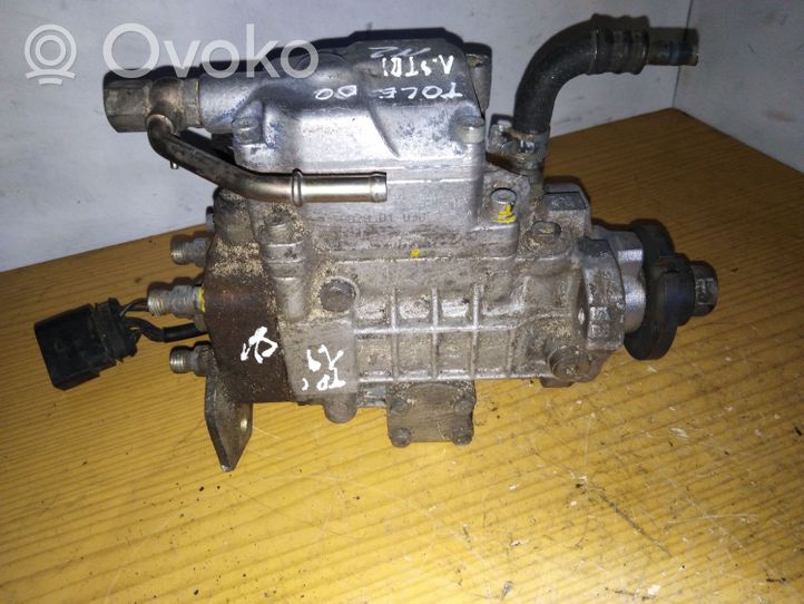 Seat Toledo II (1M) Bomba de alta presión de inyección de combustible 0460404977