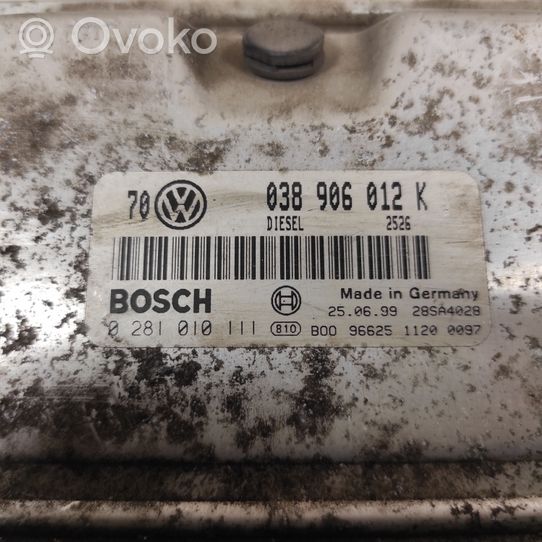Volkswagen Bora Unité de commande, module ECU de moteur 038906012K