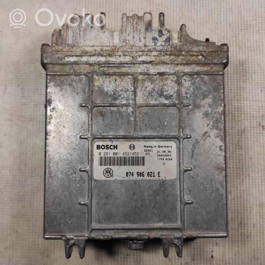 Volkswagen II LT Unité de commande, module ECU de moteur 074906021E