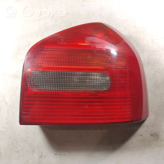 Audi A3 S3 8L Lampa tylna 8L0945096