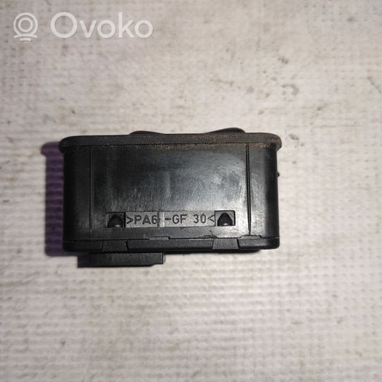 Opel Combo C Interruptor del elevalunas eléctrico 13363202