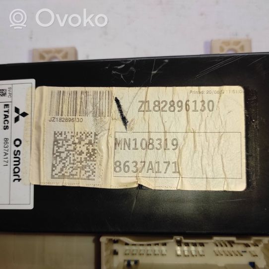 Mitsubishi Colt Module de fusibles 8637A171