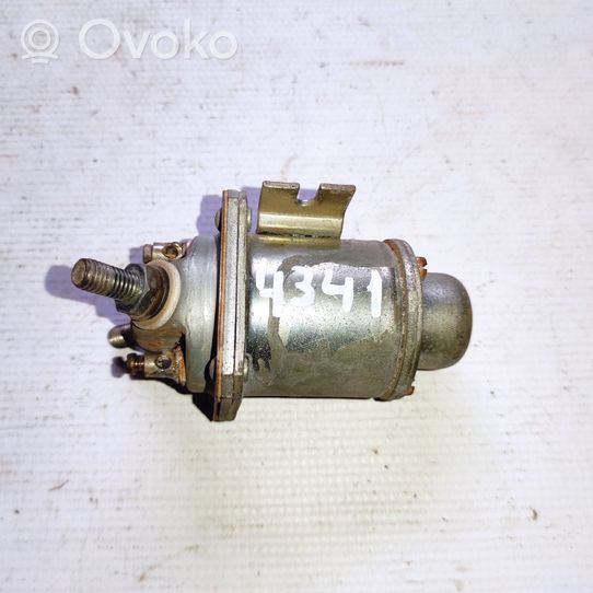 Mercedes-Benz Sprinter W901 W902 W903 W904 Käynnistysmoottorin solenoidi 0333006004