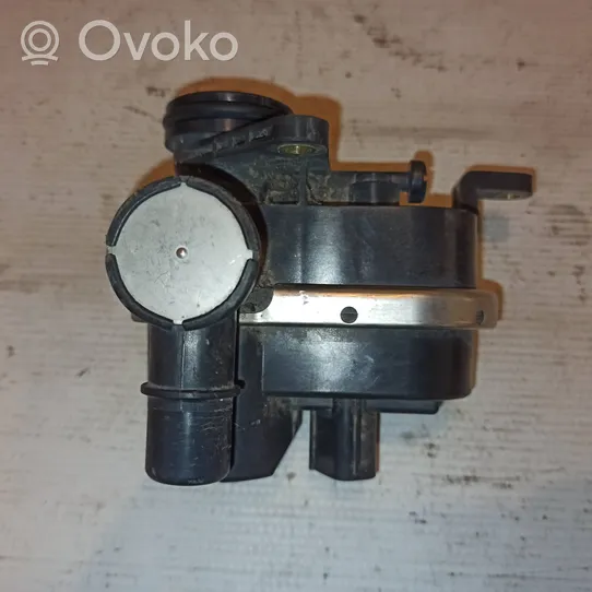 Toyota RAV 4 (XA40) Serbatoio a carbone attivo per il recupero vapori carburante 90910AF002