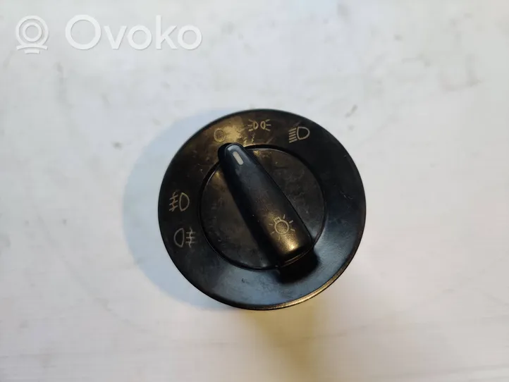 Skoda Octavia Mk1 (1U) Interrupteur d’éclairage bk73b0941531c