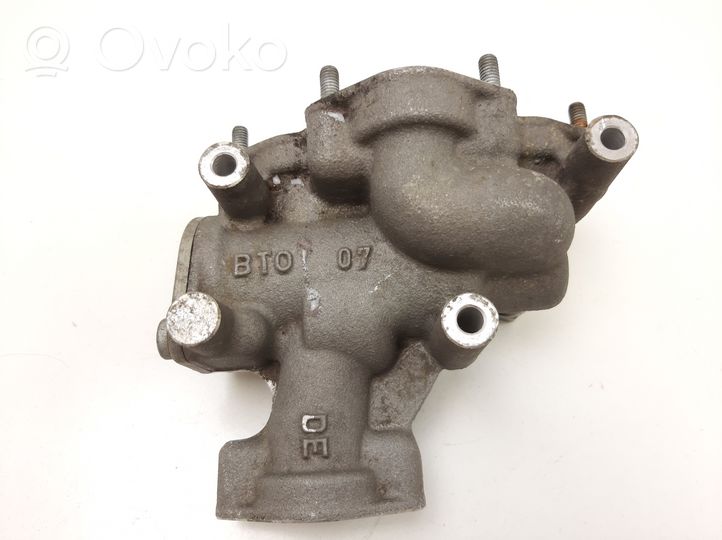 Audi RS6 C6 Boîtier de thermostat / thermostat 4F0115201B