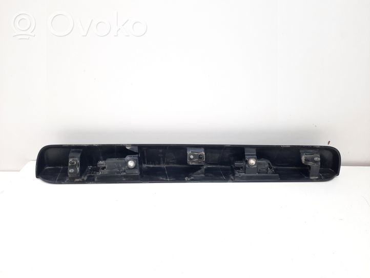 Opel Vivaro Takaluukun rekisterikilven valon palkki 93867931