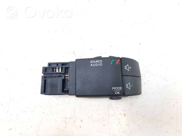 Opel Vivaro Sound control switch 255522448R