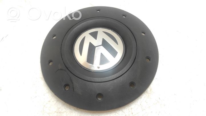 Volkswagen Transporter - Caravelle T5 R16 wheel hub/cap/trim 