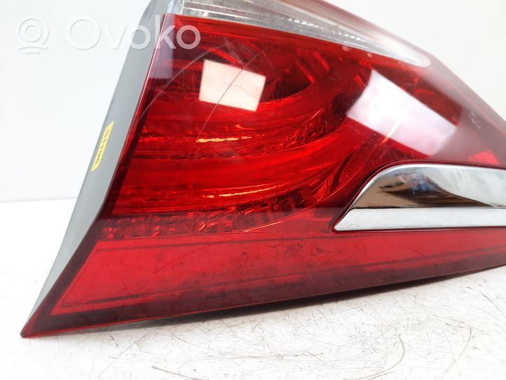 Hyundai i40 Lampy tylnej klapy bagażnika 924043Z001