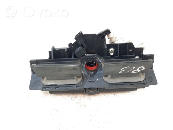 Audi A6 Allroad C5 Maniglia esterna per portiera di carico 8D9827505H