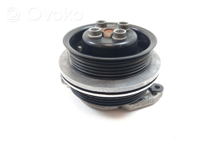 Volkswagen PASSAT B7 Pompe de circulation d'eau 03C880727D