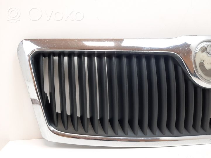 Skoda Octavia Mk2 (1Z) Grille de calandre avant 1Z0853668