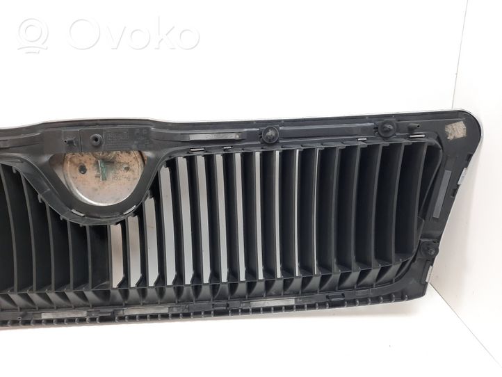 Skoda Octavia Mk2 (1Z) Grille de calandre avant 1Z0853668