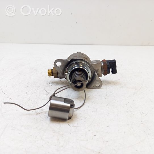 Volkswagen Golf VI Pompe d'injection de carburant à haute pression 06J127025F