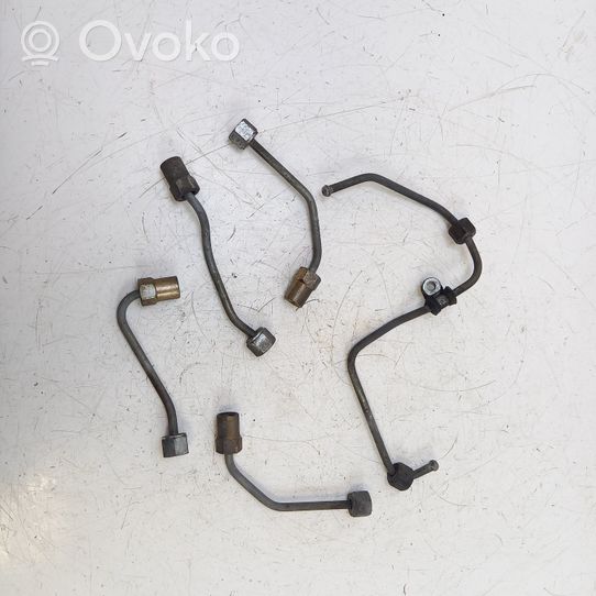 Chrysler Voyager Fuel injector supply line/pipe 