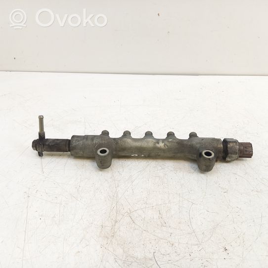 Subaru Outback Polttoainepääputki 06M01620