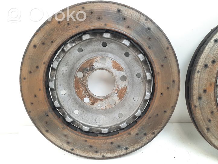 Audi RS6 C6 Tarcza hamulca tylnego 4F0615601H