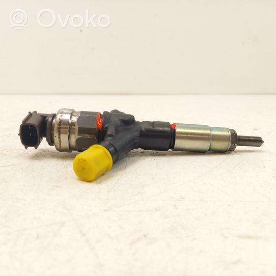 Subaru Outback Inyector de combustible 16613AA030