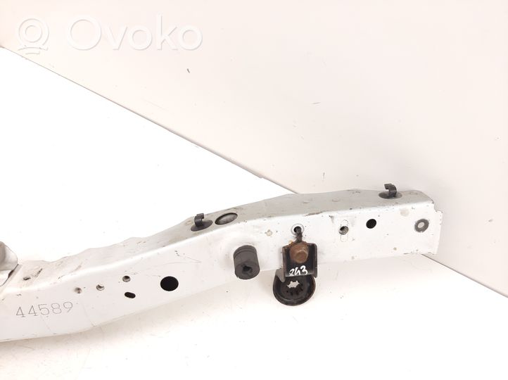 Toyota Auris E180 Panel mocowania chłodnicy / góra 44589